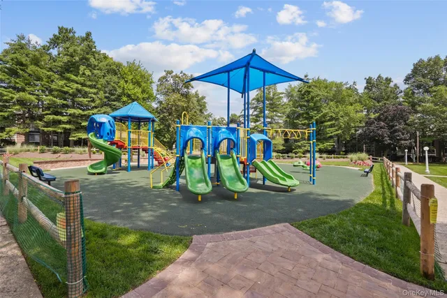 $435,000 | 188 Eagle Ridge Way, Nanuet, NY 10954