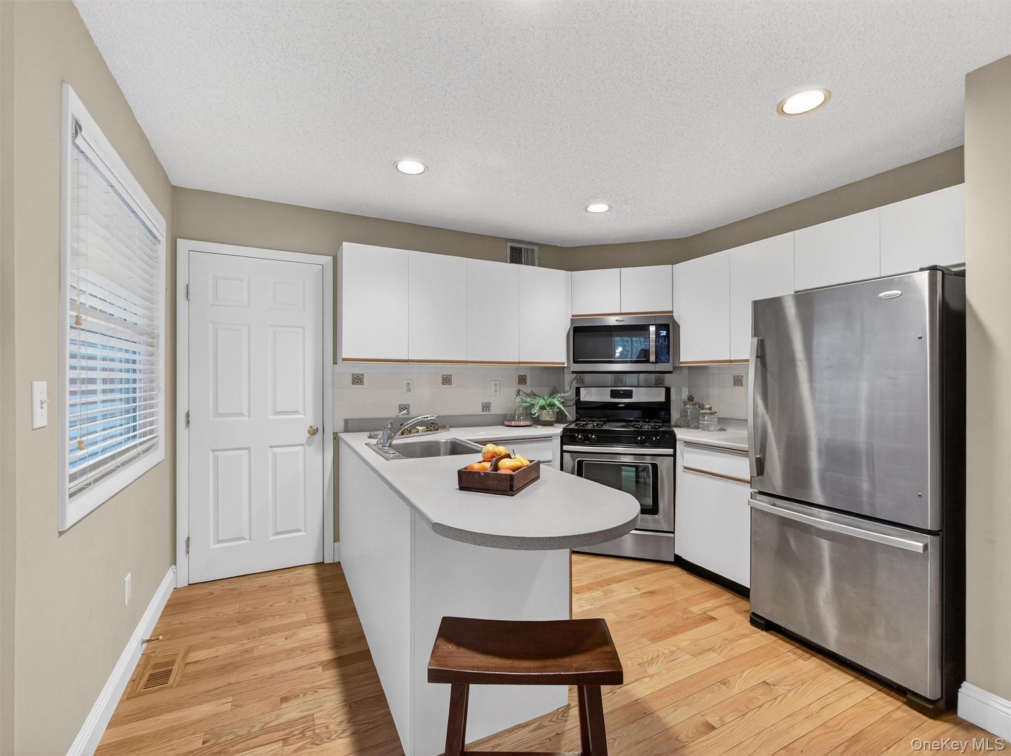 188 Eagle Ridge Way Nanuet, NY 10954 - Photo 7 of 33