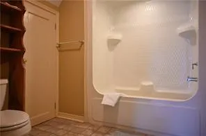 $699,500 | 8040 Hwy 28 East Highway, Pineville, LA 71360