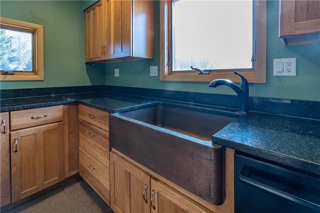 884 Pleasant Valley Road Mount Pleasant, PA 15666 - Photo 6 of 24 Gallery Image 6