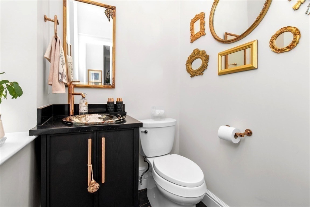 102 St Botolph Street Boston, MA 02116 - Photo 33 of 38