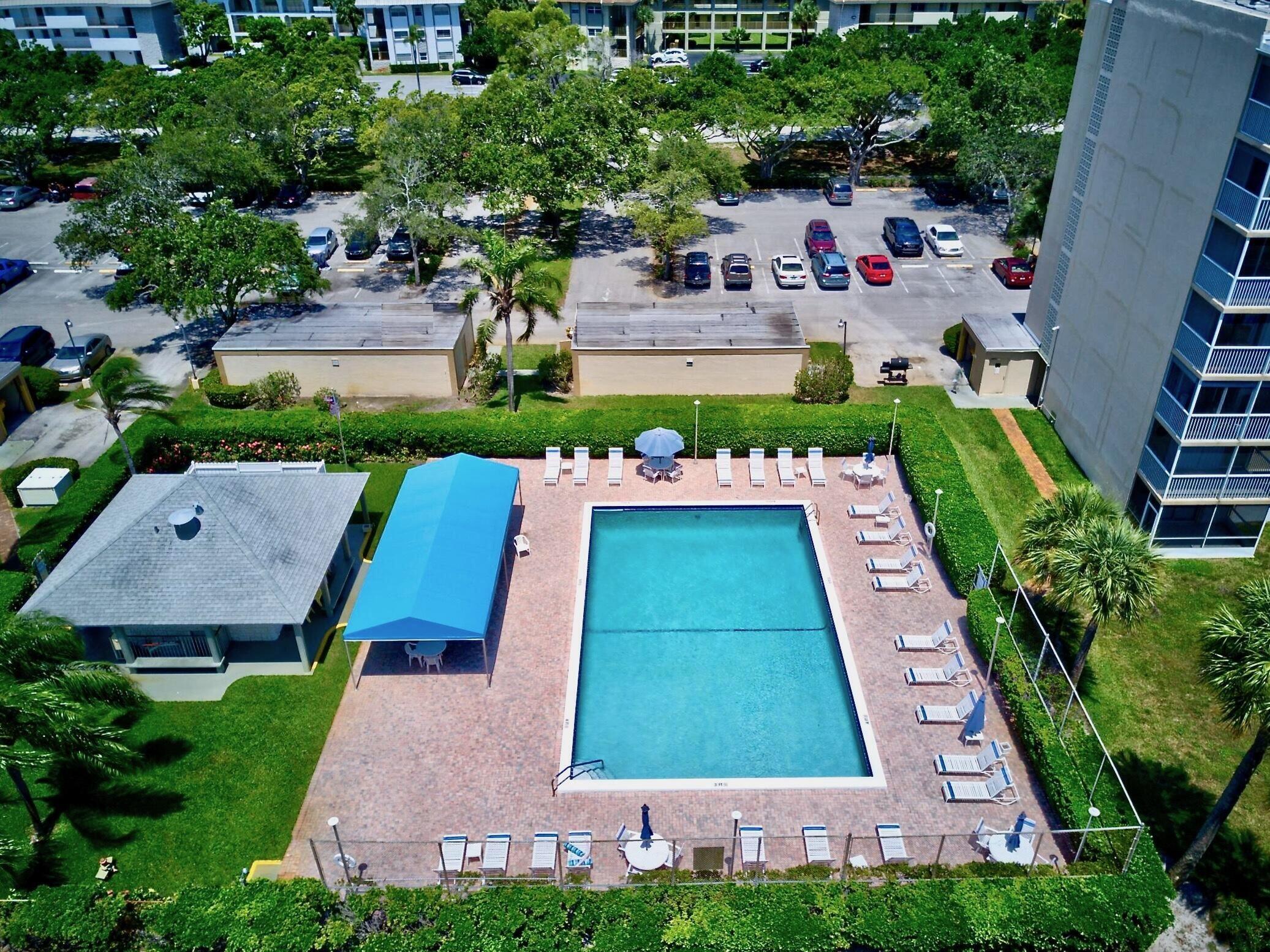 5500 Northwest 2nd Avenue, Unit 514 Boca Raton, FL 33487 - Photo 32 of 41 Pool