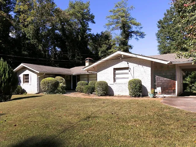 $1,395 | 438 Carriage Drive Northeast, Atlanta, GA 30328