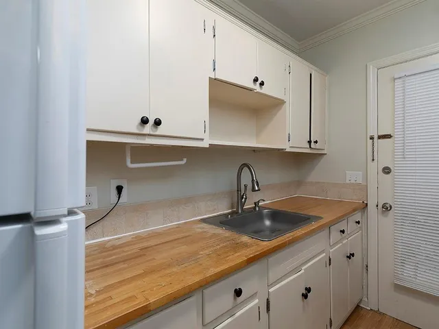 $1,395 | 438 Carriage Drive Northeast, Atlanta, GA 30328