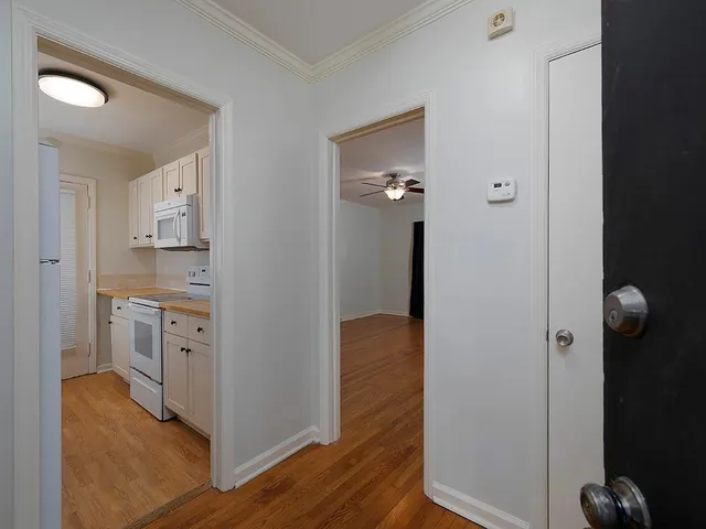 $1,395 | 438 Carriage Drive Northeast, Atlanta, GA 30328