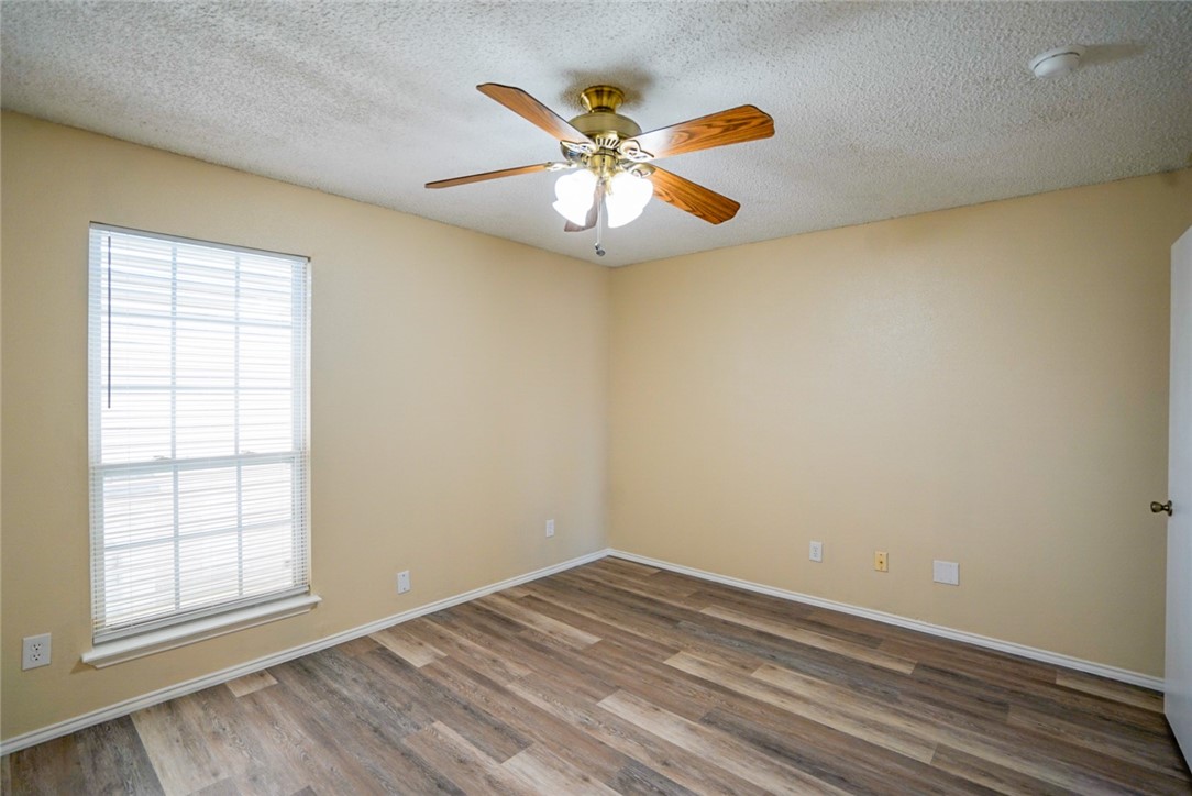 6702 Everhart Road, Unit E102 Corpus Christi, TX 78413 - Photo 13 of 19