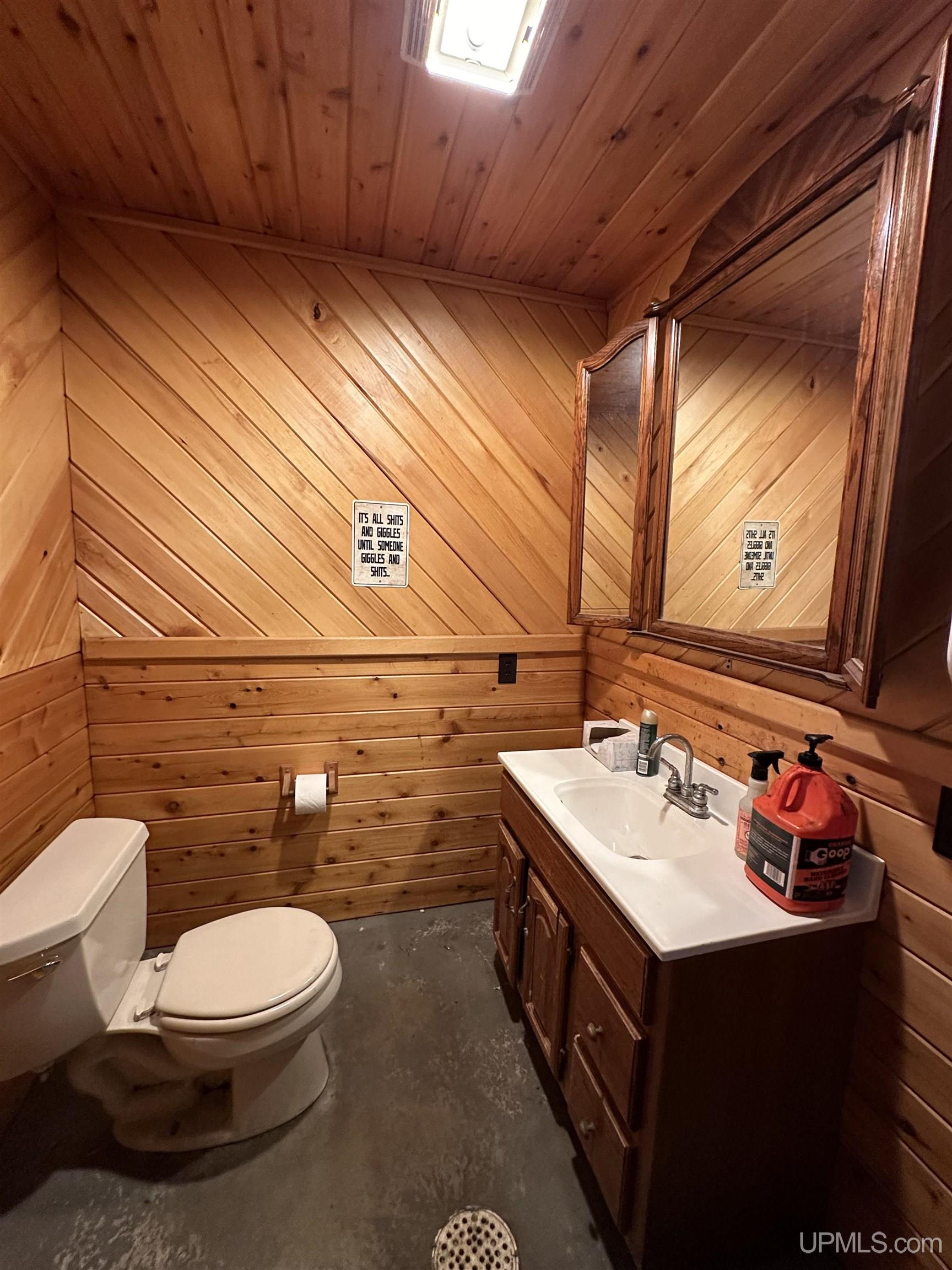 4197 20th Road Gladstone, MI 49837 - Photo 32 of 48