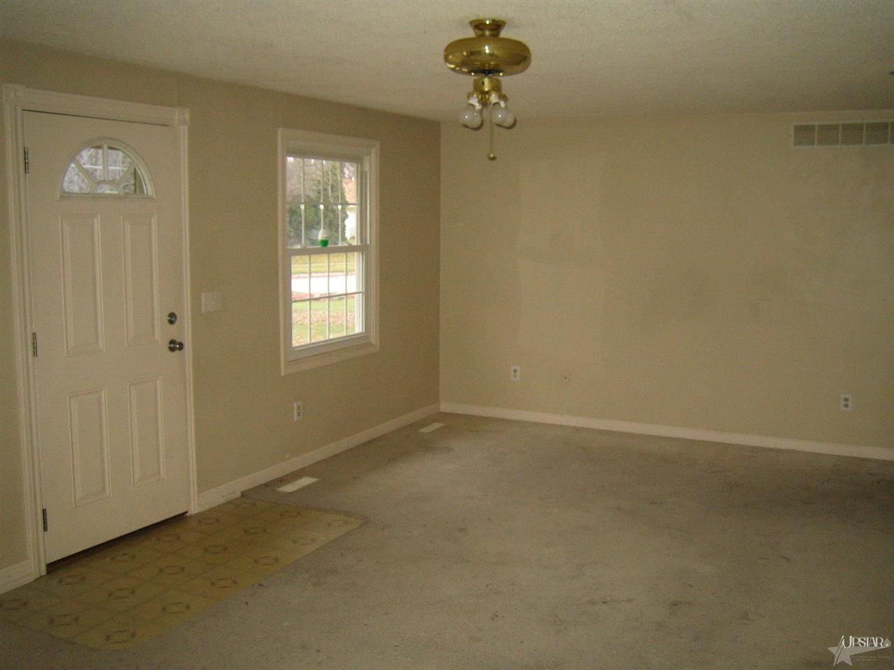 2606 Sandarac Lane Fort Wayne, IN 46815 - Photo 2 of 9