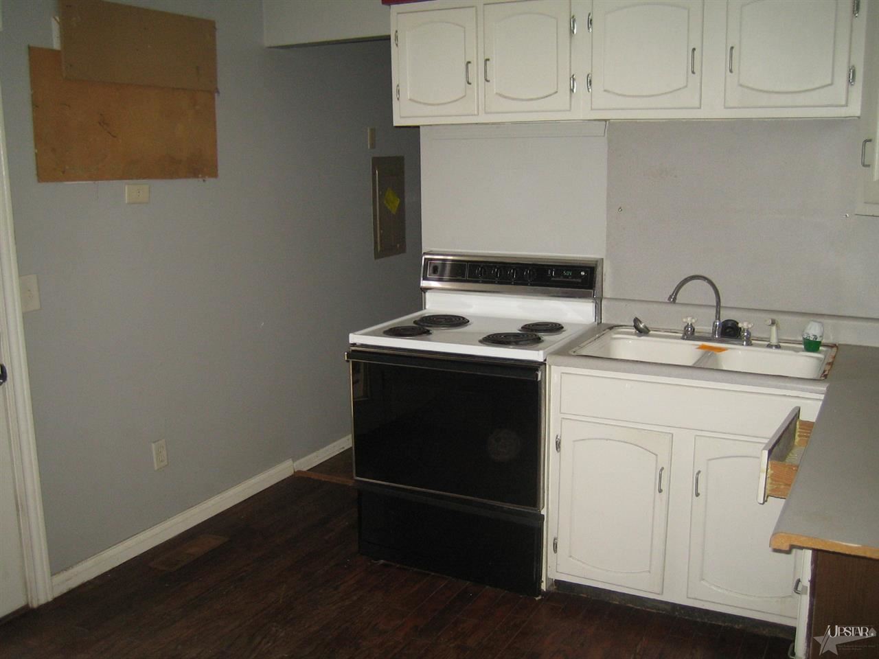 2606 Sandarac Lane Fort Wayne, IN 46815 - Photo 6 of 9