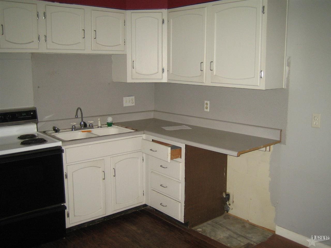 2606 Sandarac Lane Fort Wayne, IN 46815 - Photo 7 of 9