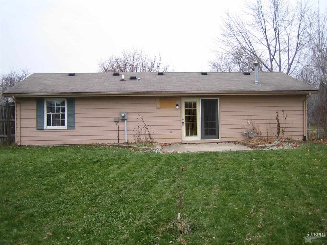 2606 Sandarac Lane Fort Wayne, IN 46815 - Photo 8 of 9