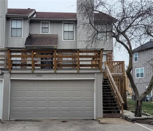 $165,000 | 13920 Dundee Circle, Grandview, MO 64030