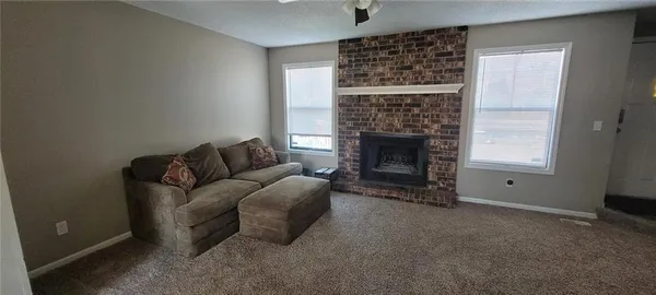 $175,000 | 13920 Dundee Circle, Grandview, MO 64030