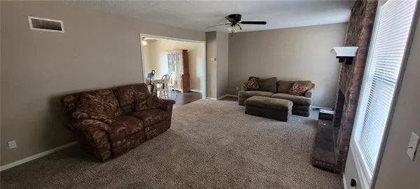 $175,000 | 13920 Dundee Circle, Grandview, MO 64030