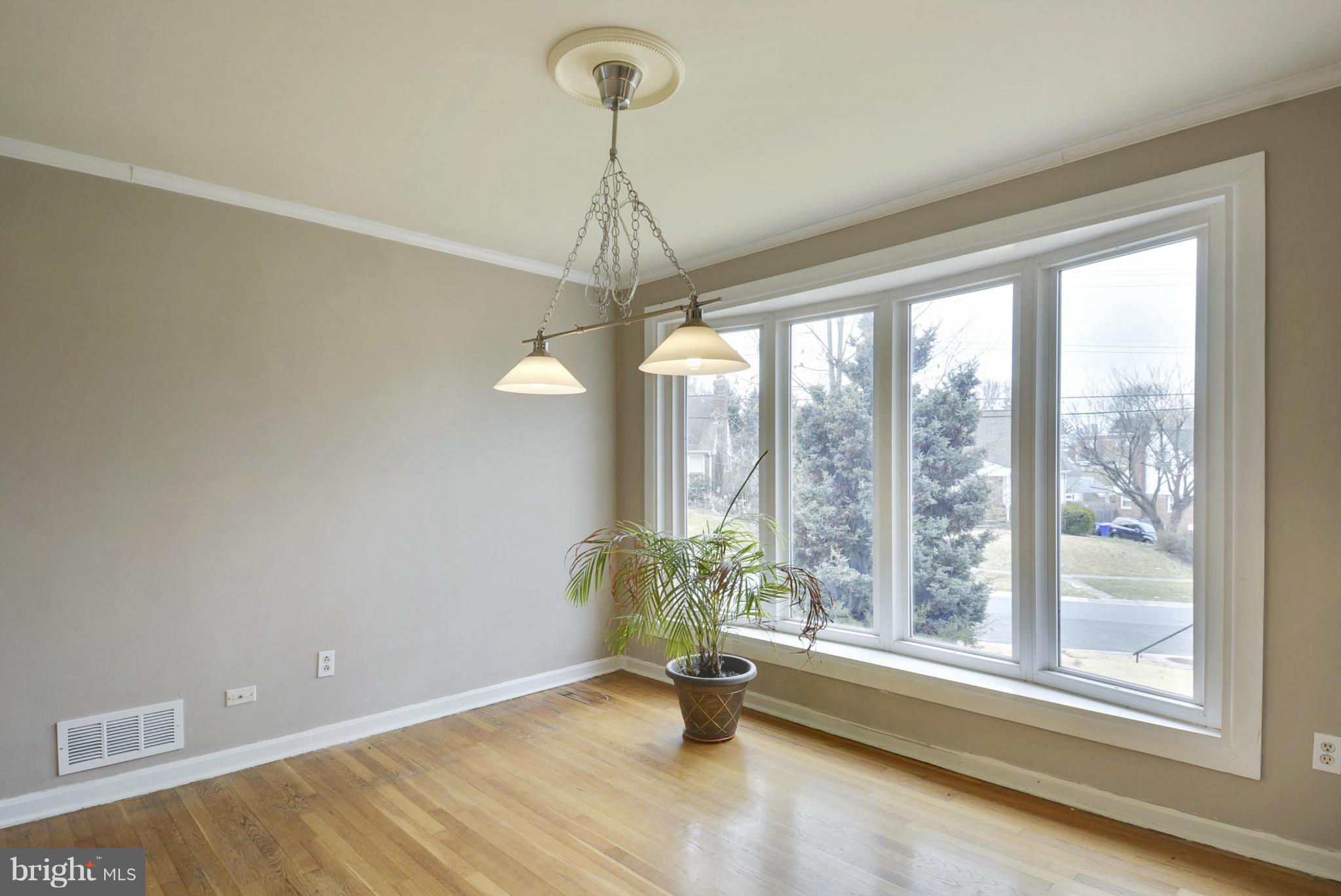 3921 Havard Street Silver Spring, MD 20906 - Photo 7 of 30 Dining Room