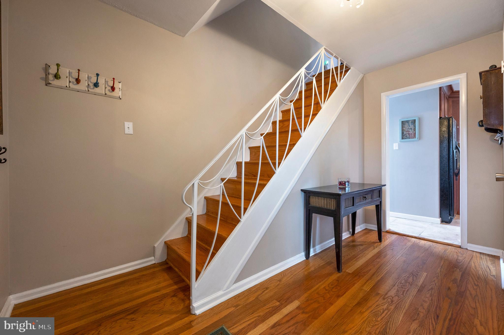 2333 Avon Road Ardmore, PA 19003 - Photo 2 of 22 Foyer