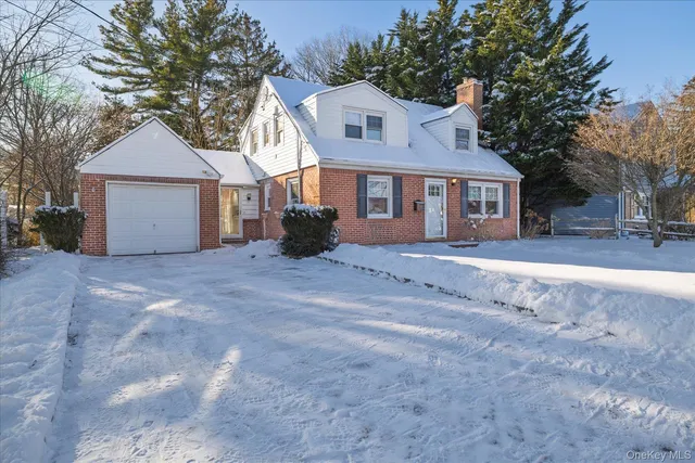 $6,200 | 5 Prospect Street, Glen Head, NY 11545