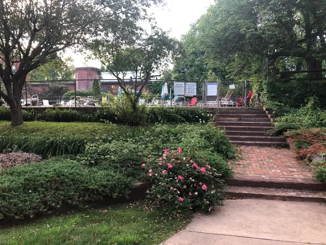 $179,900 | 222 Williams Street East, Unit 102, Glastonbury, CT 06033