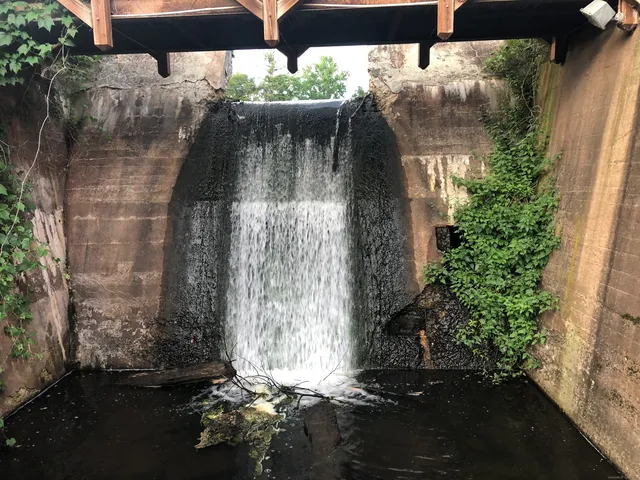 $179,900 | 222 Williams Street East, Unit 102, Glastonbury, CT 06033