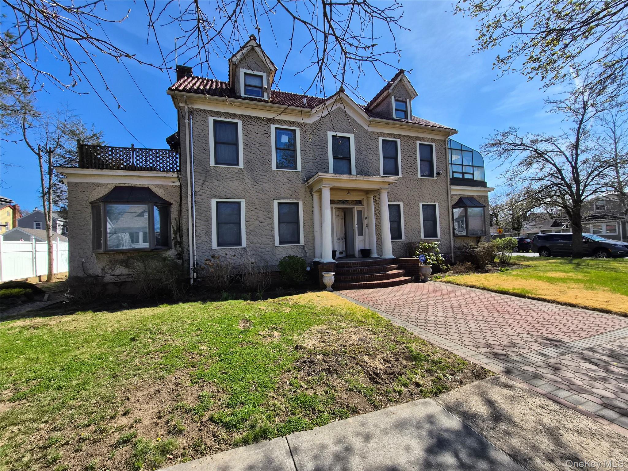 19404 110th Road Queens, NY 11412 - Photo 3 of 9