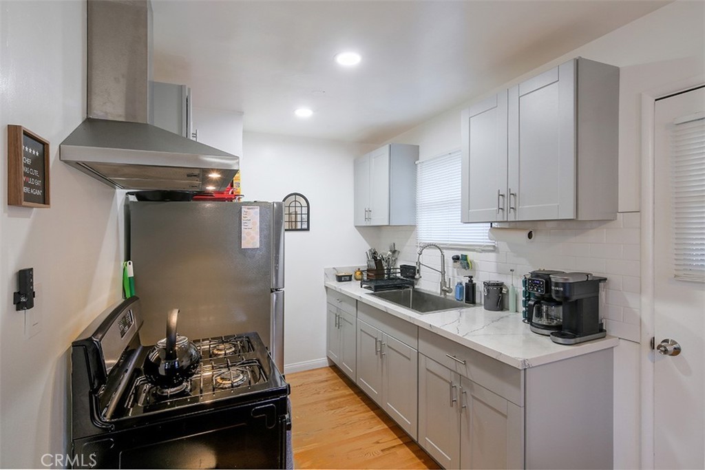 630 West Foothill Boulevard Monrovia, CA 91016 - Photo 7 of 28