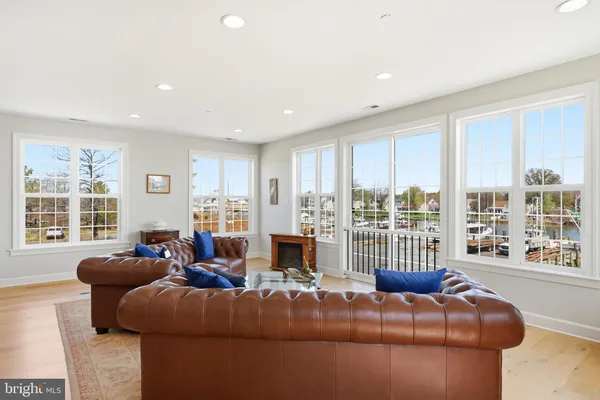 $950,000 | 21572 Chicken Point Road, Tilghman, MD 21671