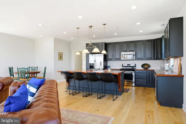 $950,000 | 21572 Chicken Point Road, Tilghman, MD 21671