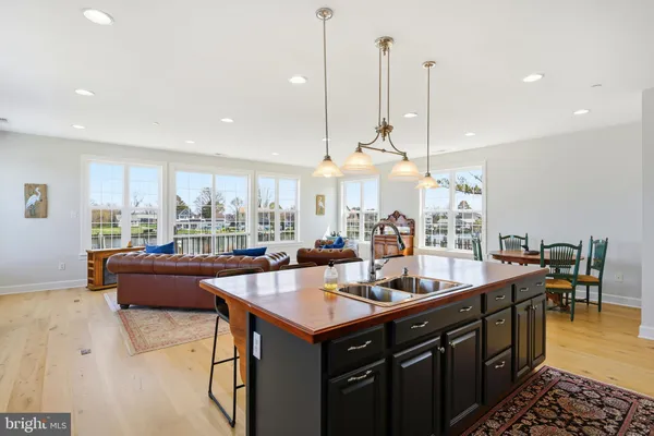 $950,000 | 21572 Chicken Point Road, Tilghman, MD 21671