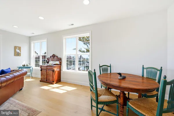 $950,000 | 21572 Chicken Point Road, Tilghman, MD 21671