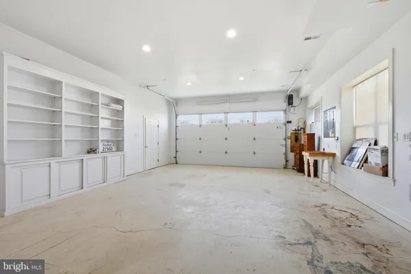 $950,000 | 21572 Chicken Point Road, Tilghman, MD 21671