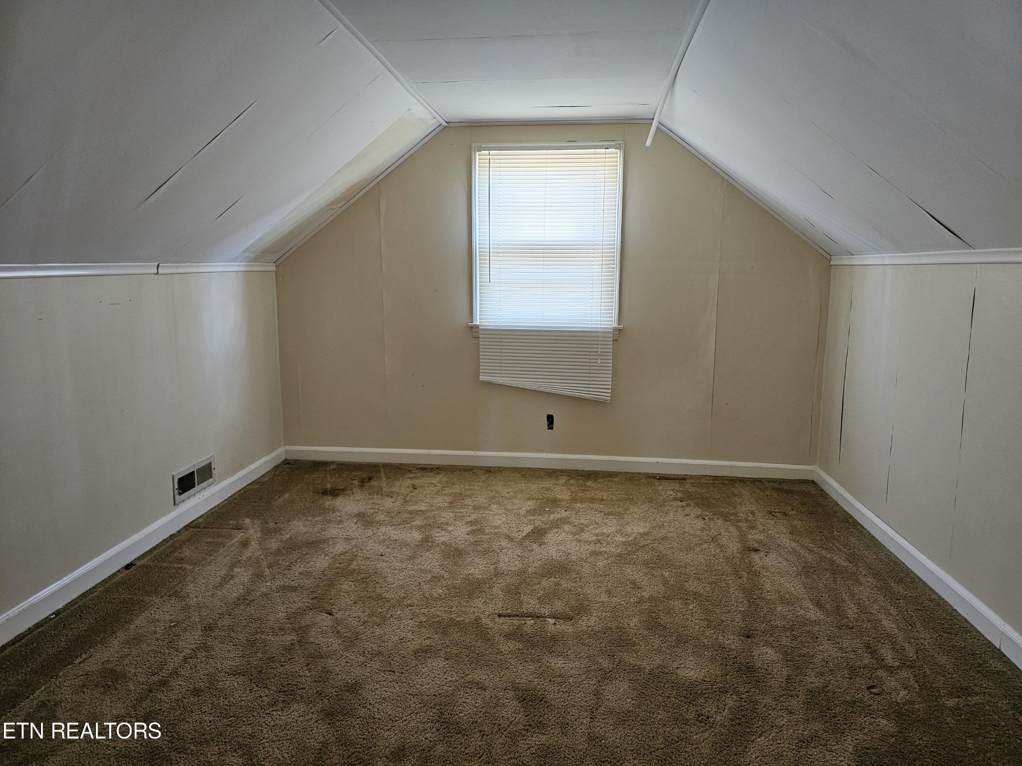 238 Harding Road Harriman, TN 37748 - Photo 24 of 29 Gallery Image 24
