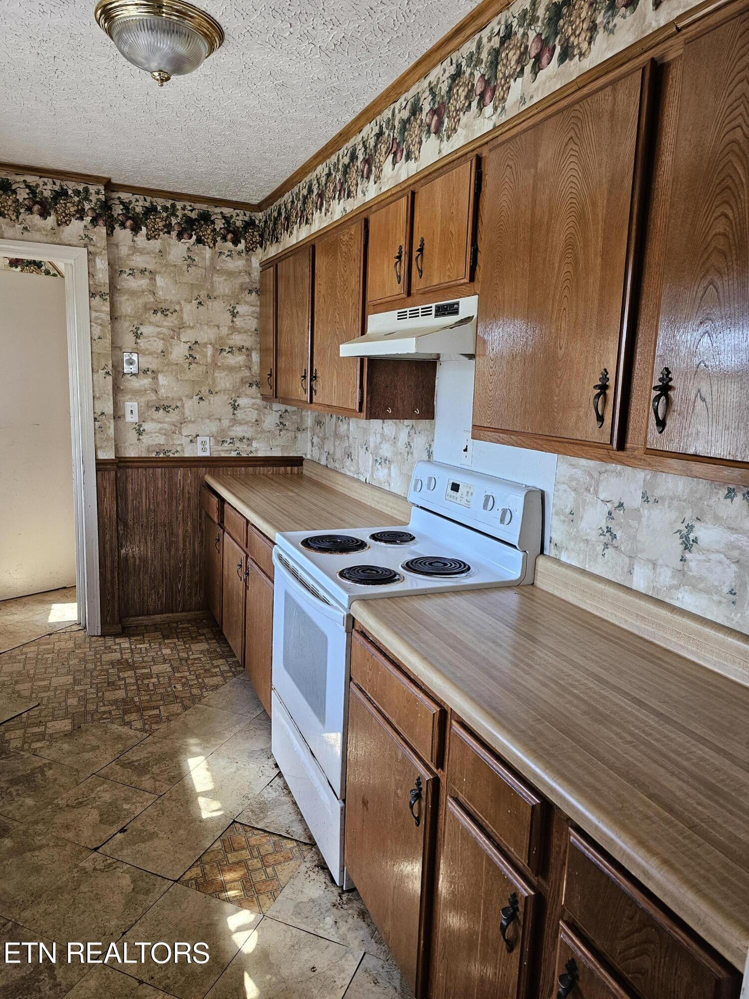 238 Harding Road Harriman, TN 37748 - Photo 9 of 29 Gallery Image 9