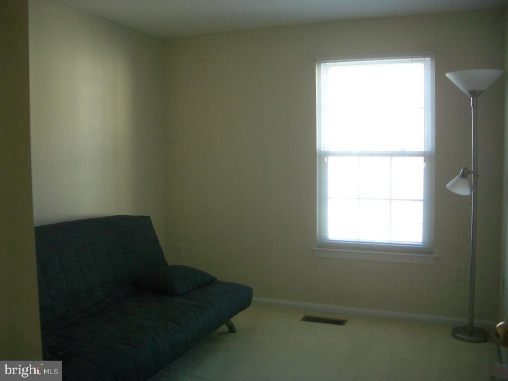 2805 Ashmont Terrace Silver Spring, MD 20906 - Photo 11 of 28 Second bedroom