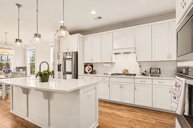 $589,900 | 4062 McKinney Drive, Murrells Inlet, SC 29576