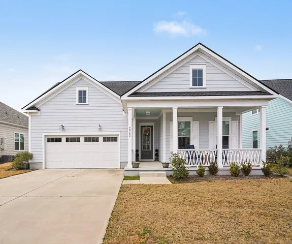 $589,900 | 4062 McKinney Drive, Murrells Inlet, SC 29576