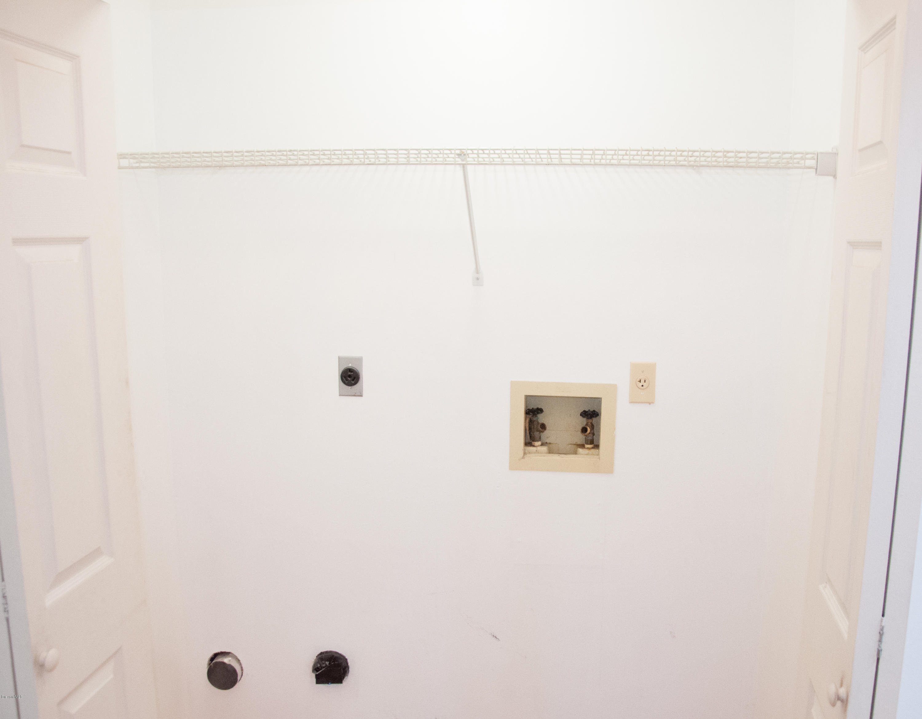 2164 Clover Street Northeast Palm Bay, FL 32905 - Photo 17 of 25 Laundry Space