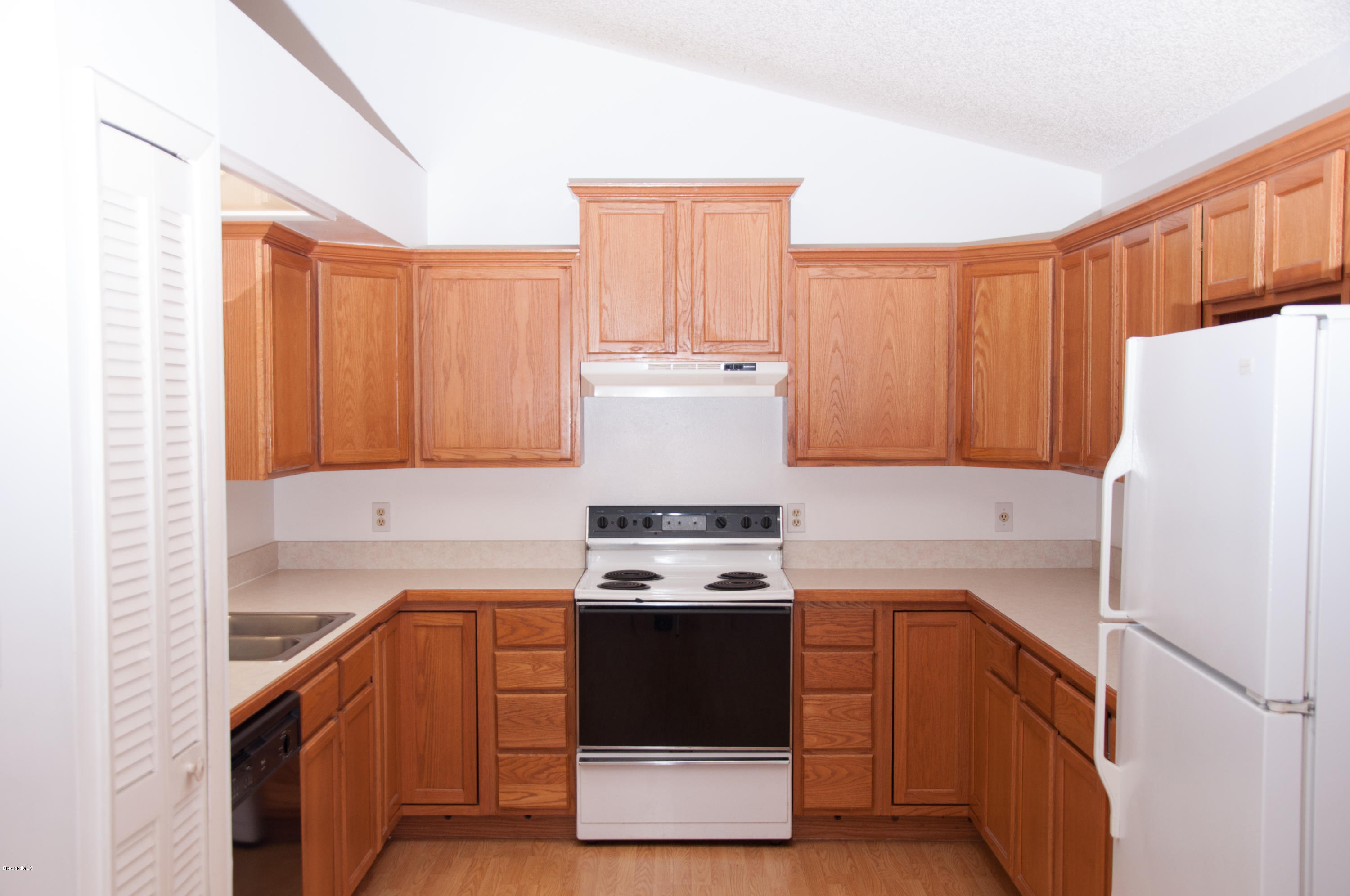 2164 Clover Street Northeast Palm Bay, FL 32905 - Photo 7 of 25 Kitchen