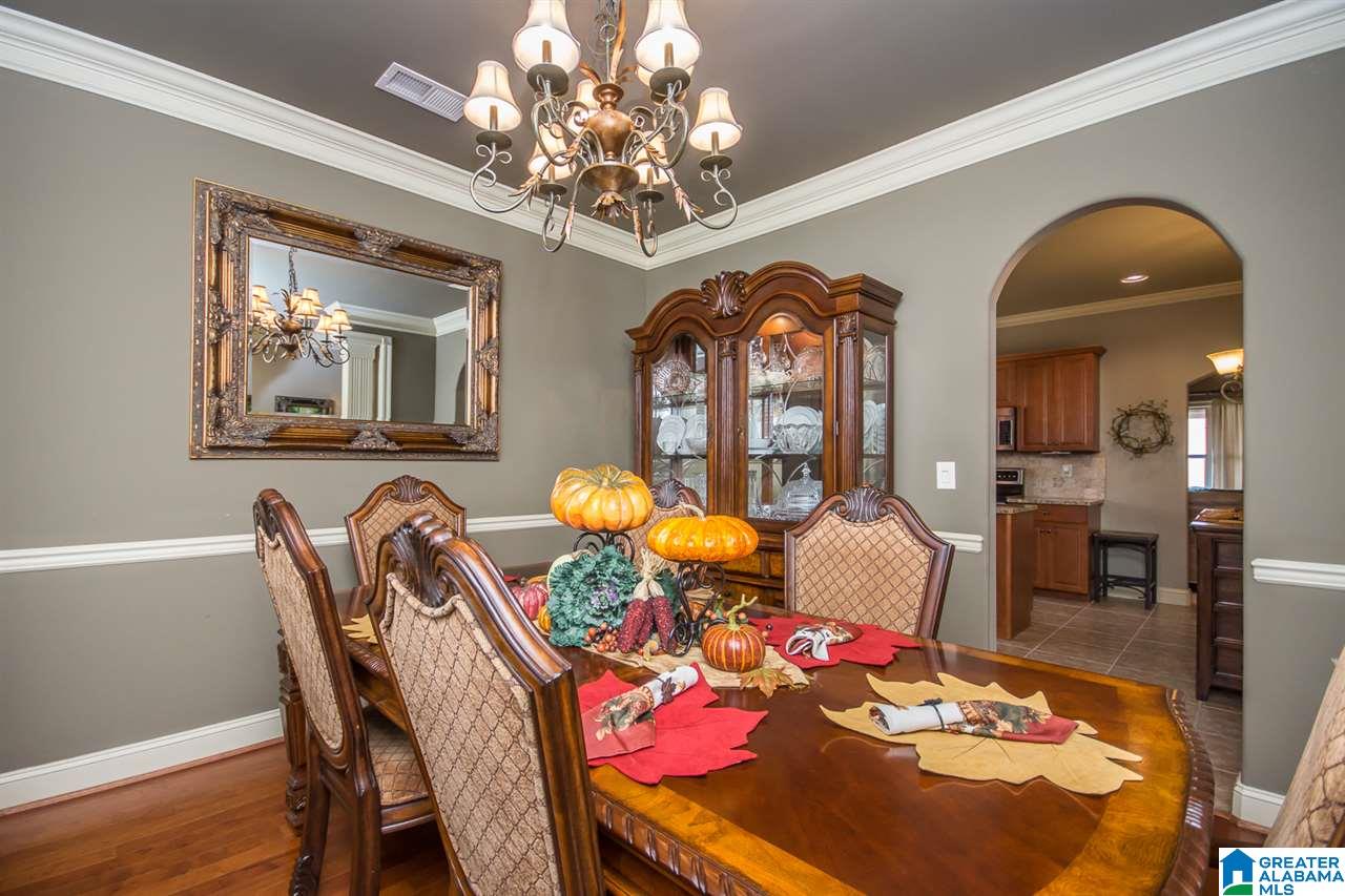 241 Lacey Avenue Alabaster, AL 35114 - Photo 3 of 32