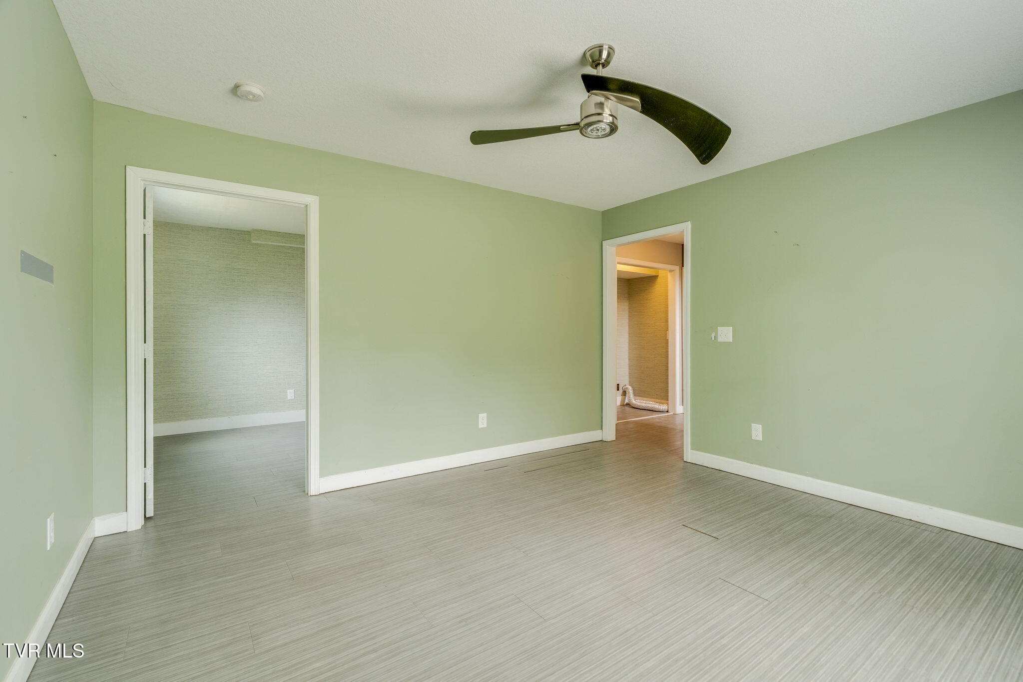 1603 Lone Oak Road Johnson City, TN 37604 - Photo 25 of 36 024