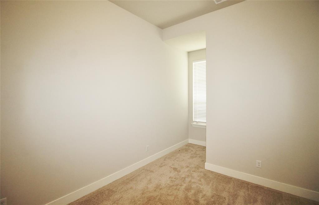 1665 Sheldon Drive Forney, TX 75126 - Photo 17 of 31