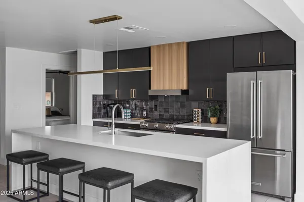 $1,099,000 | 4132 North 34th Place, Phoenix, AZ 85018