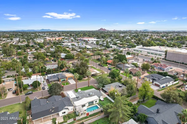 $1,099,000 | 4132 North 34th Place, Phoenix, AZ 85018