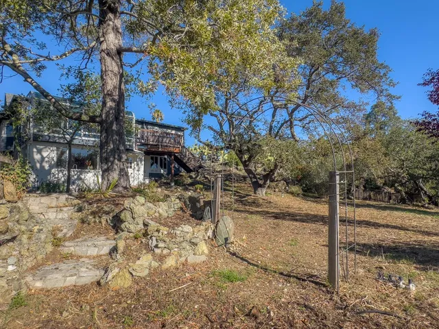 $2,595,000 | 112 Highland Terrace, Woodside, CA 94062