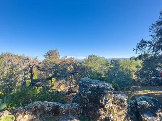 $2,595,000 | 112 Highland Terrace, Woodside, CA 94062