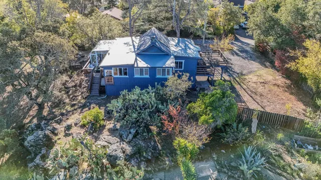 $2,595,000 | 112 Highland Terrace, Woodside, CA 94062
