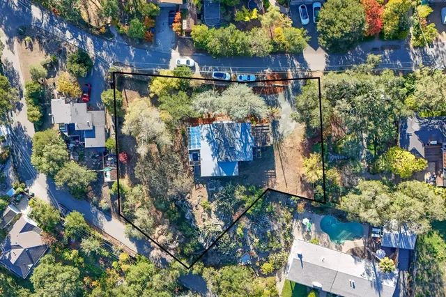 $2,595,000 | 112 Highland Terrace, Woodside, CA 94062