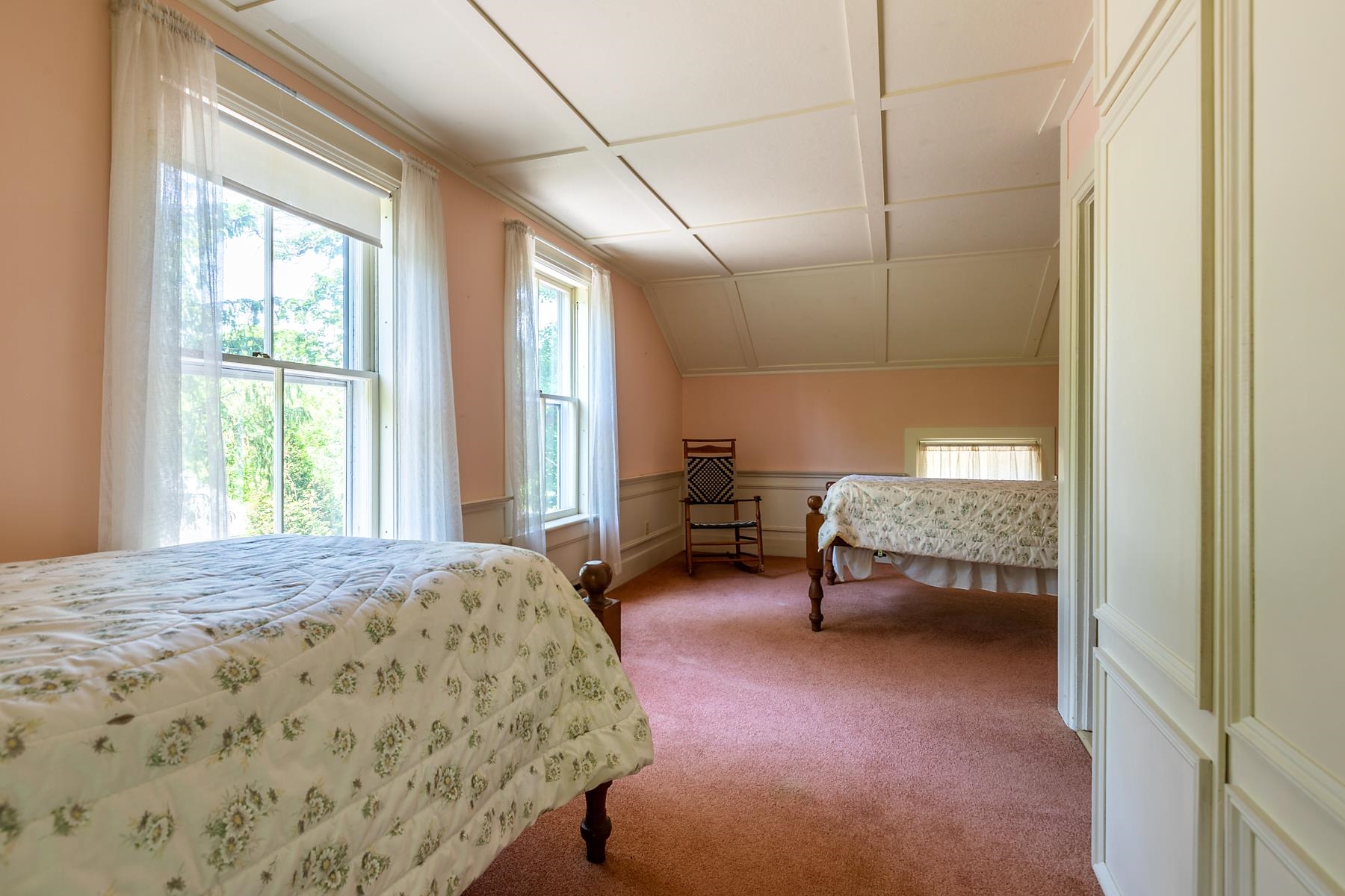 43 Monument Avenue Bennington, VT 05201 - Photo 28 of 40