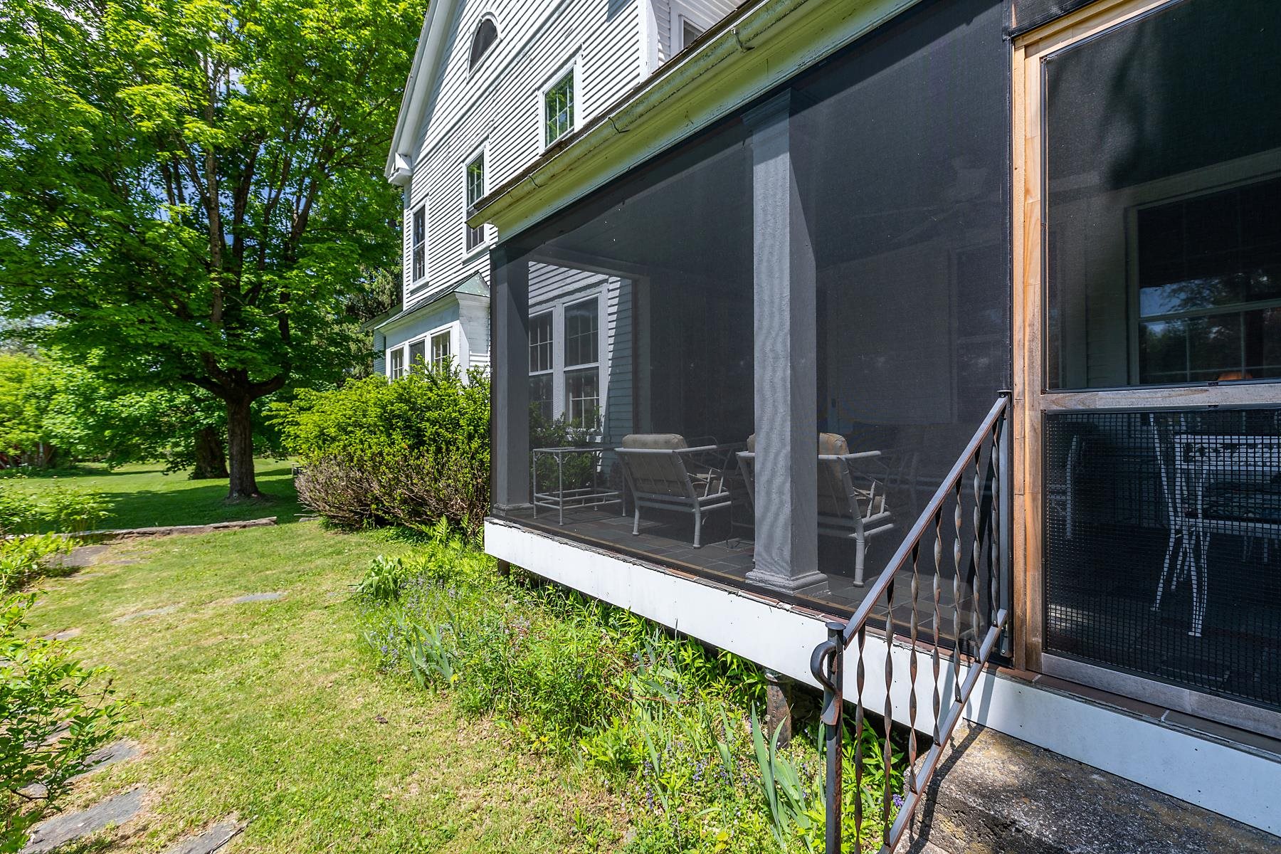 43 Monument Avenue Bennington, VT 05201 - Photo 31 of 40
