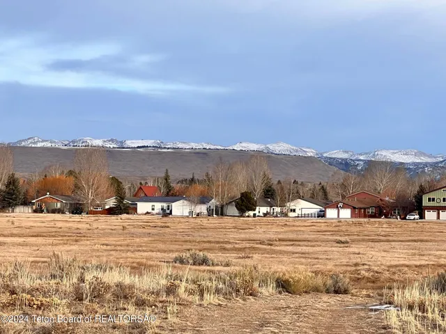 $122,000 | Lot 6 Par Avenue, Pinedale, WY 82941