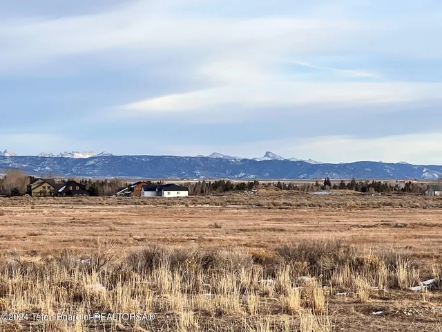 $122,000 | Lot 6 Par Avenue, Pinedale, WY 82941